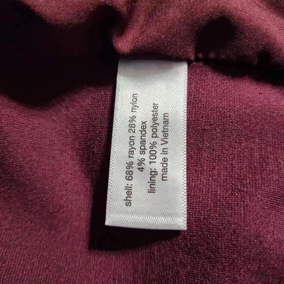 Lane Bryant Women's Burgundy Pant Suit - Picture 4 of 7